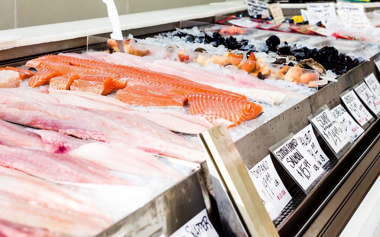 A Complete Guide to Buying and Cooking the Best-Tasting Fish