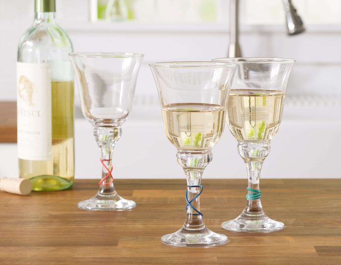wine, rubberbands, kitchen