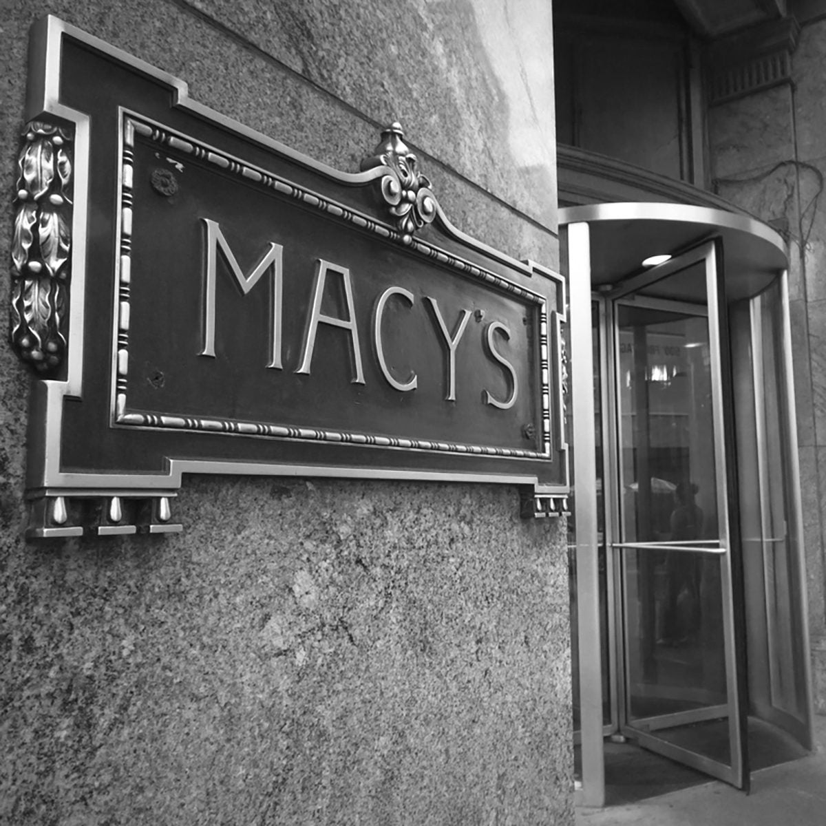 NEW YORK CITY - DEC 2: Sign at entrance of Macy