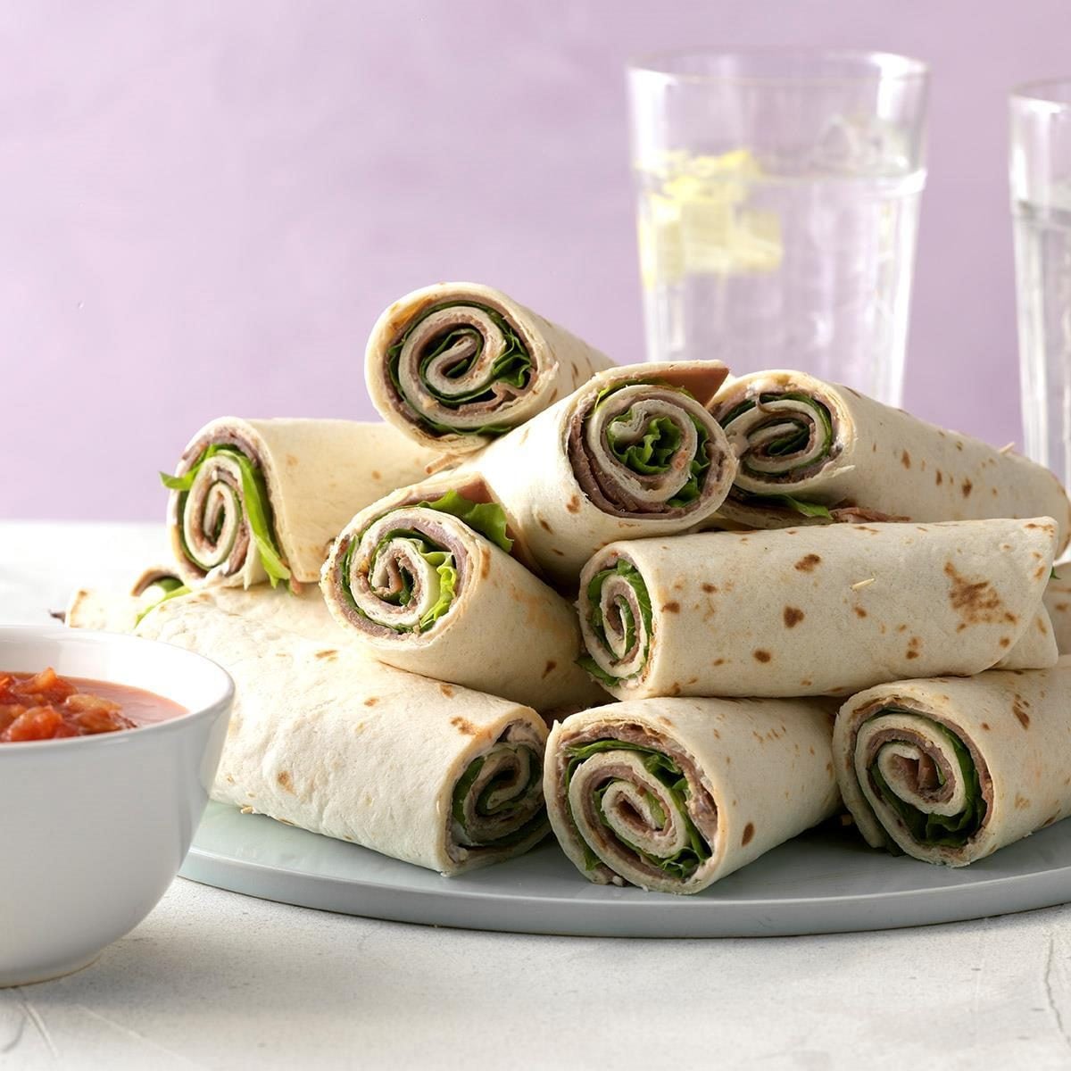 Easy Roast Beef Roll-Ups
