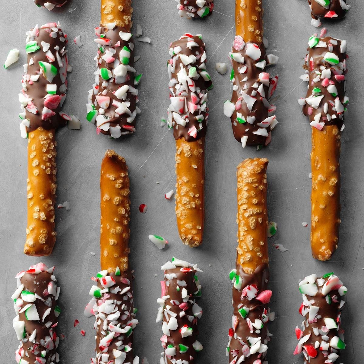Peppermint Pretzel Dippers