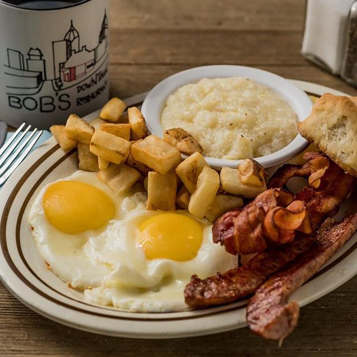diner breakfast in Alabama
