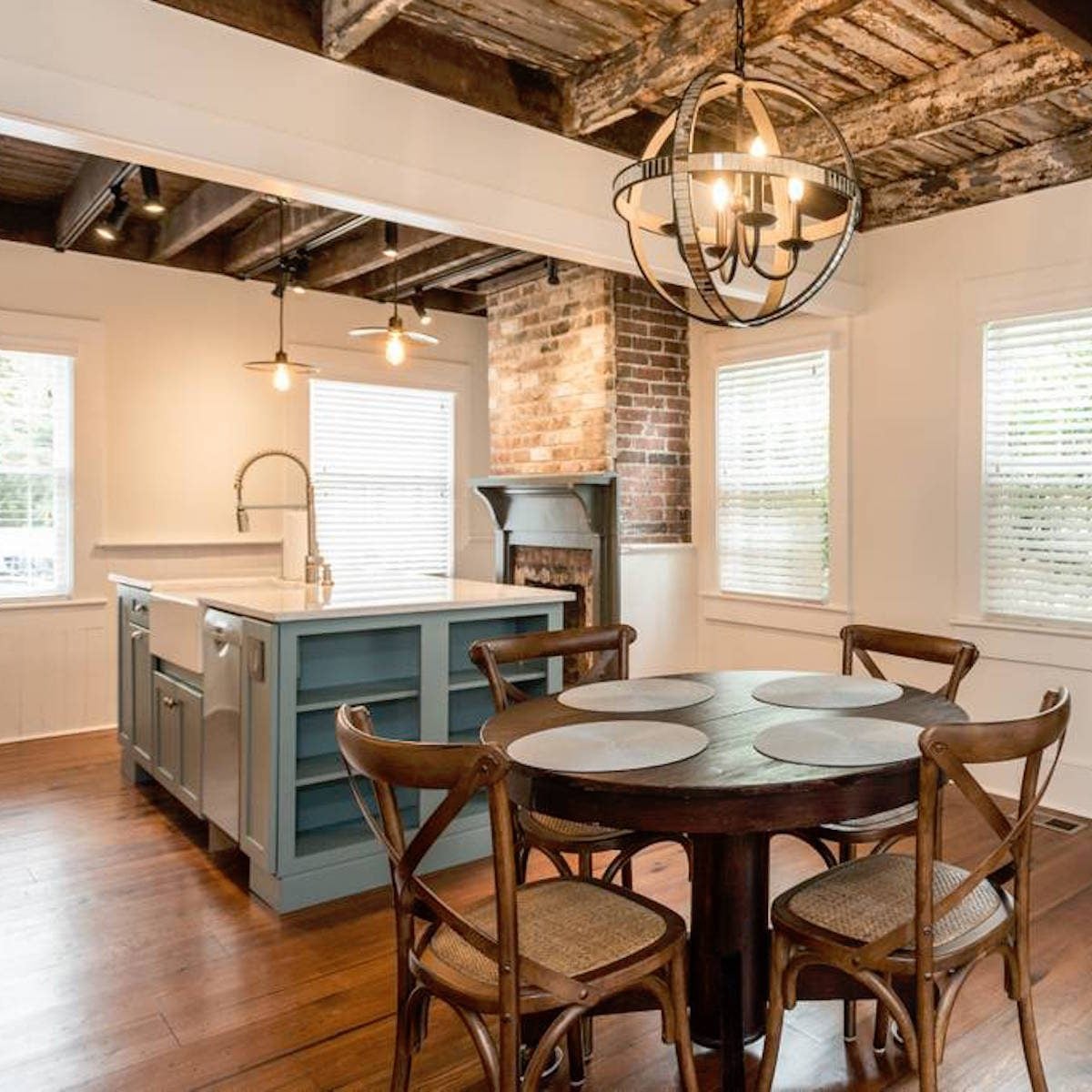 Airbnb kitchen