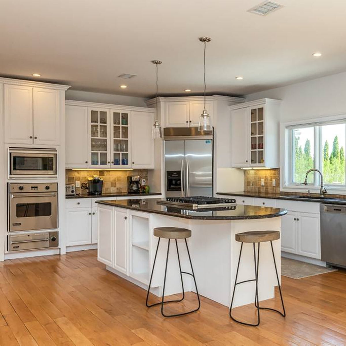Airbnb kitchen