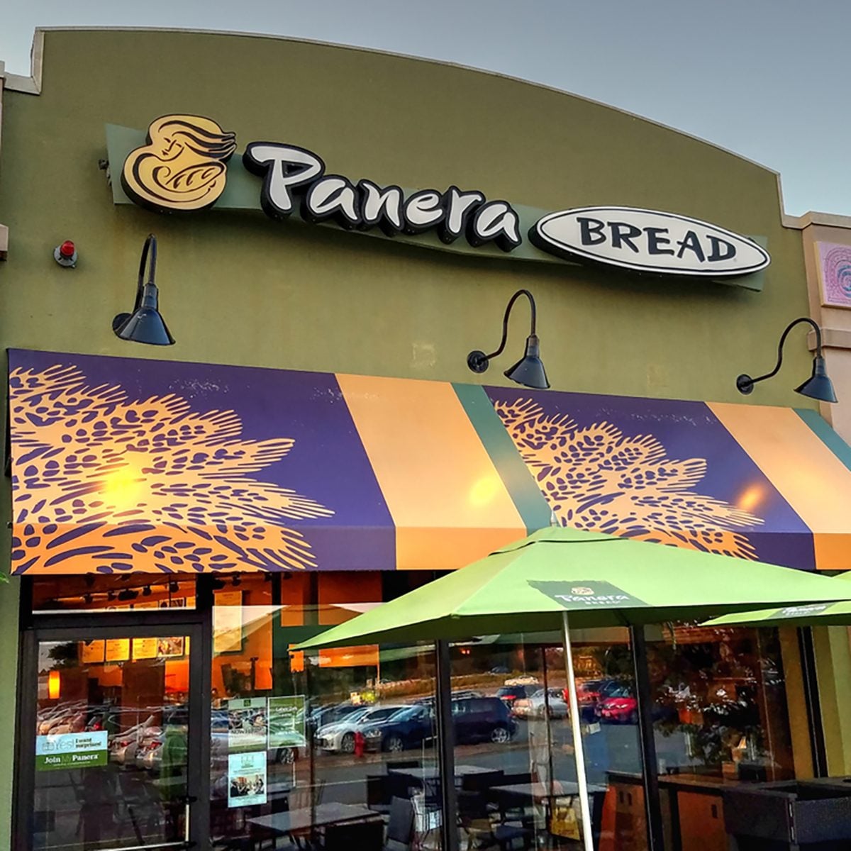 HDR image, Panera Bread sandwich restaurant, patio entrance 