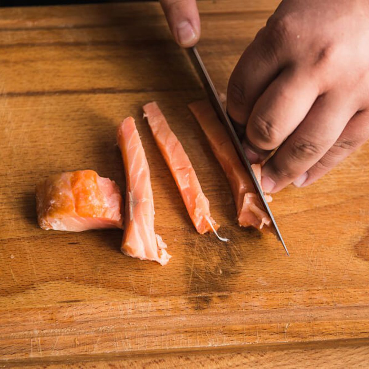 Slicing fish