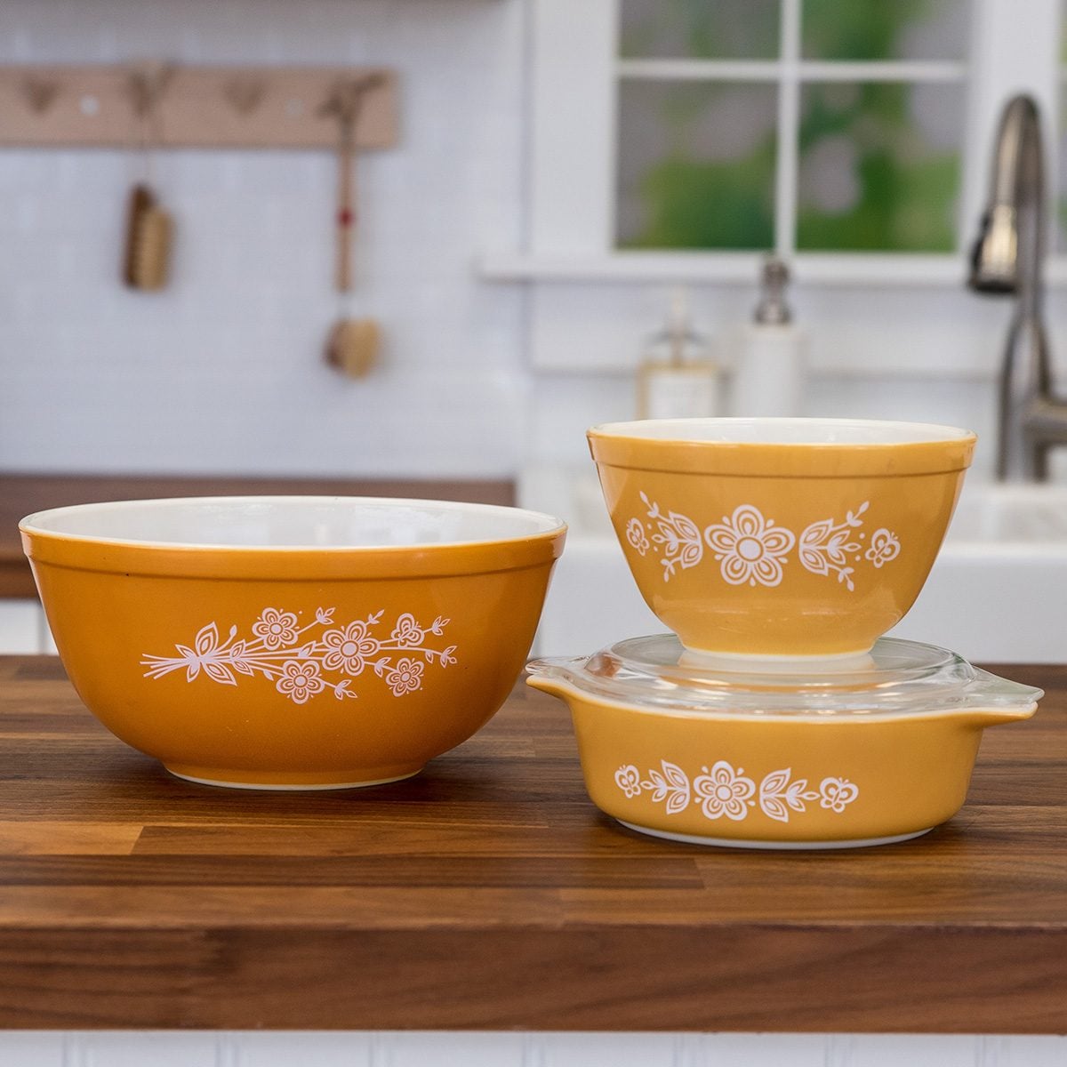 BUTTERFLY GOLD PYREX 