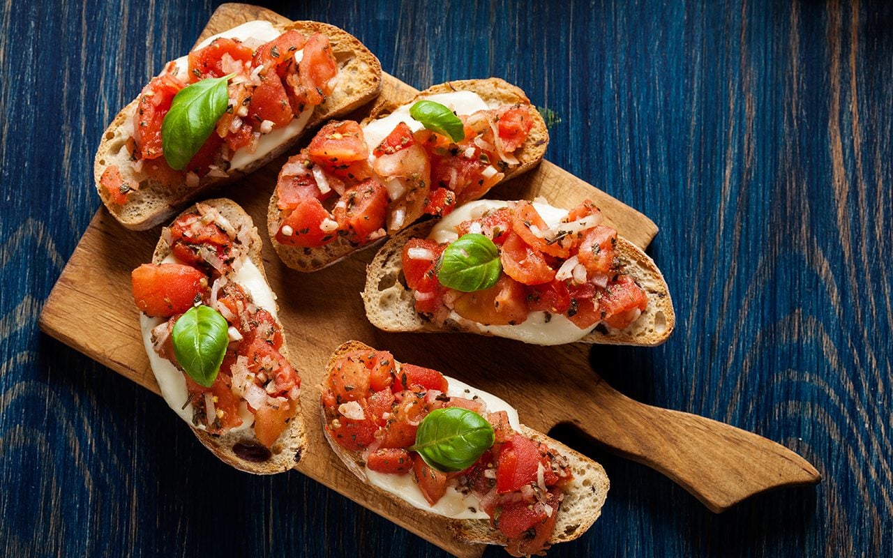 How to Make the Best Mozzarella Tomato Basil Bread