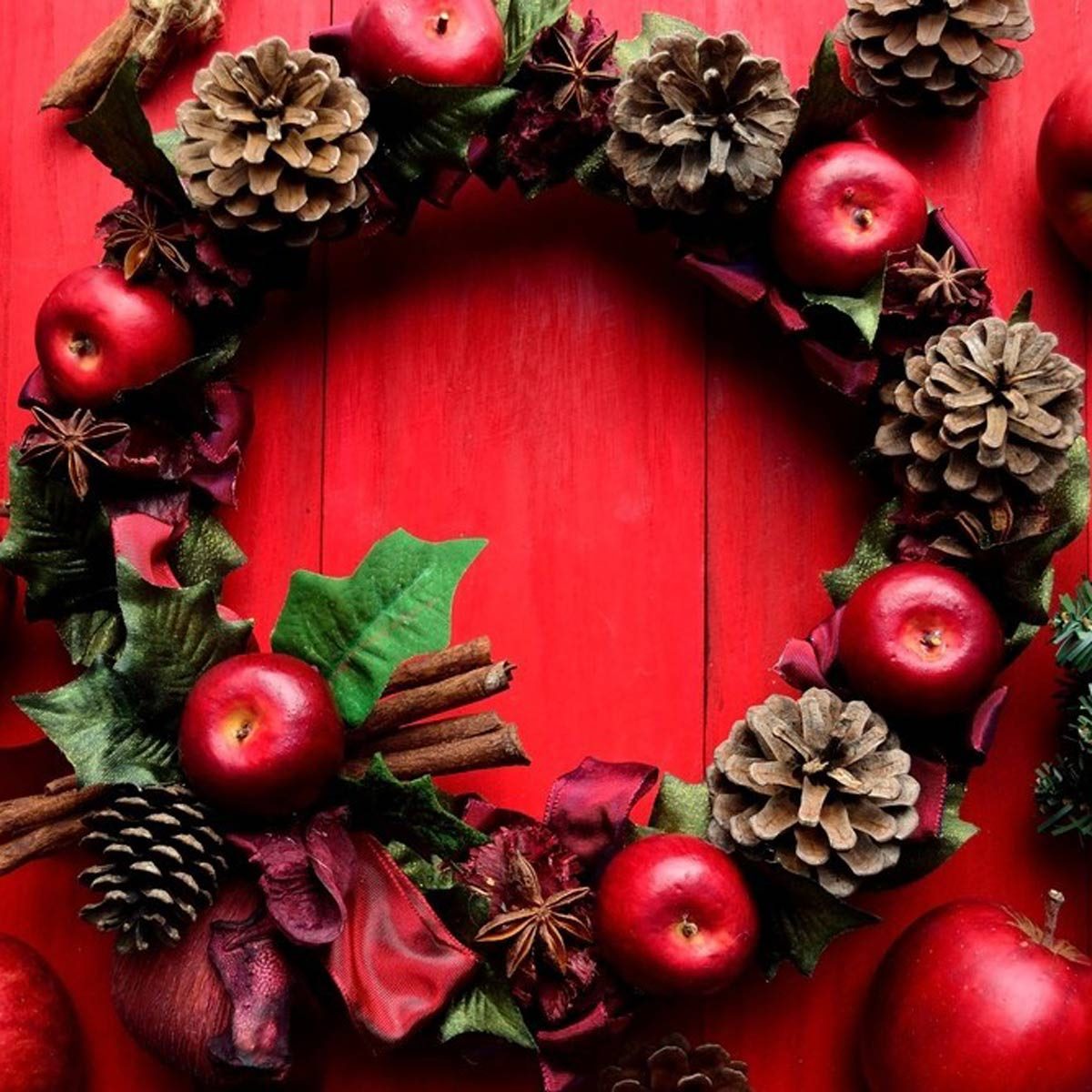 applewreath_706829080_12 fall to winter holiday christmas wreath