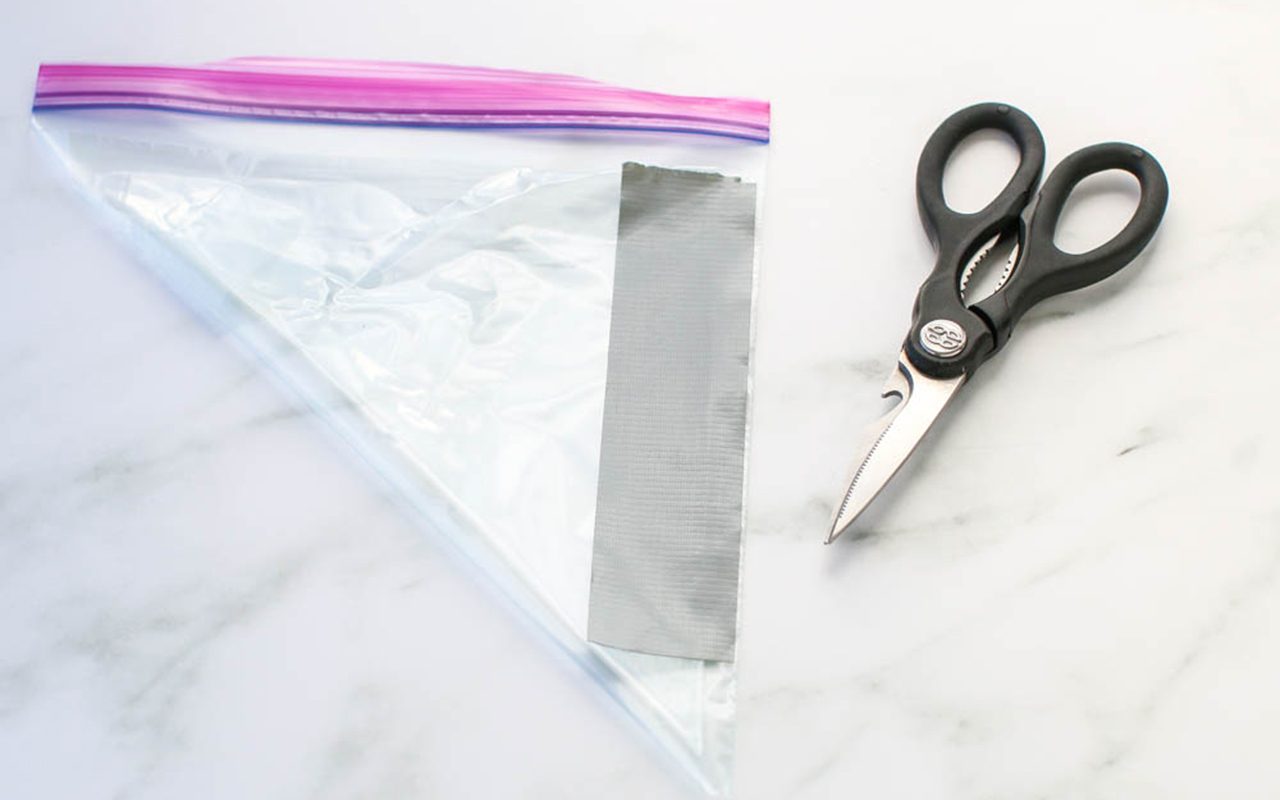 materials used for frosting cupcakes