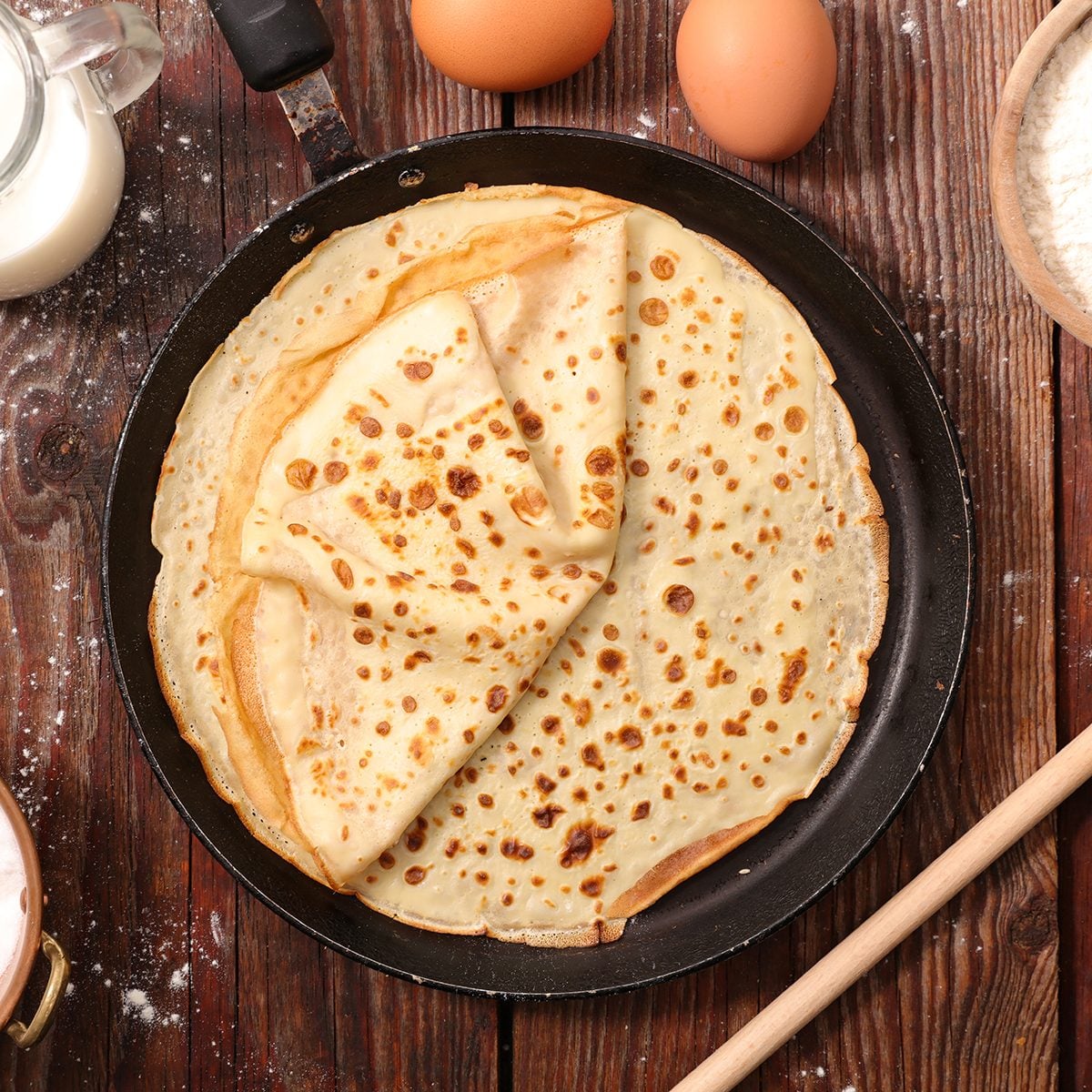 crepe with ingredient