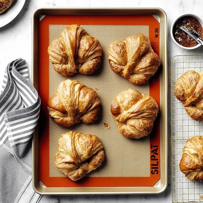 Silpat Nonstick Silicone Baking Mat Ecomm Via Williams Sonoma.com