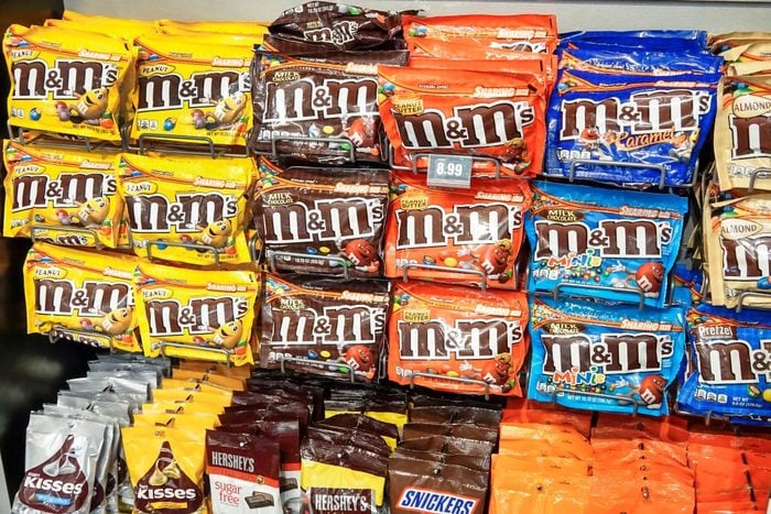 Miami International Airport, M & Ms display