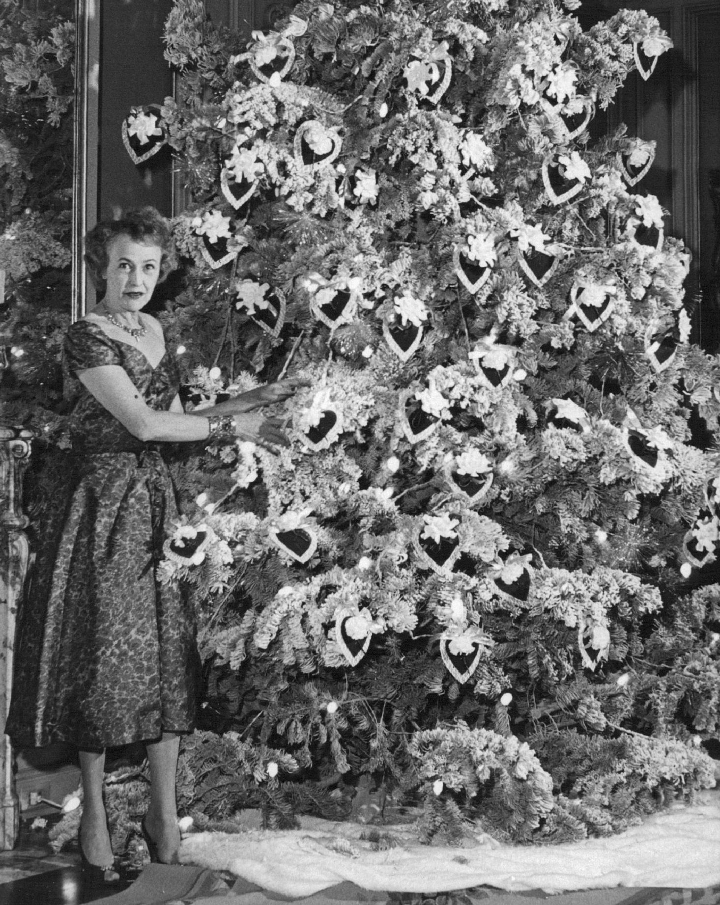 FEB 14 1958, FEB 15 1958; Unique Valentine