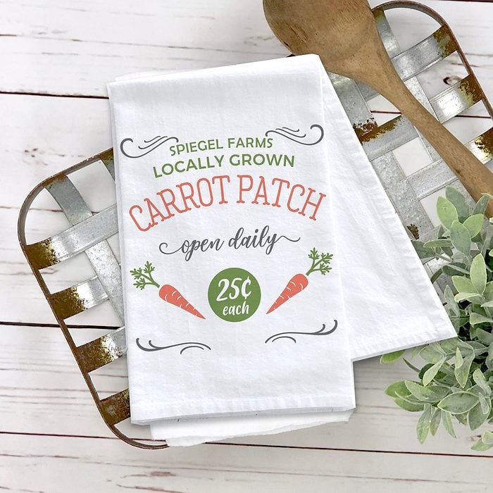 Personalized Carrot Towe
