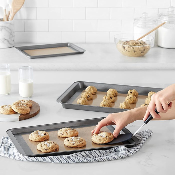 Amazon Basics Silicone Mats
