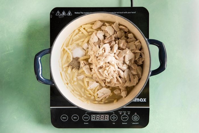 Ght22 150028 St 11 01 10 Amish Chicken And Noodles Jvedit