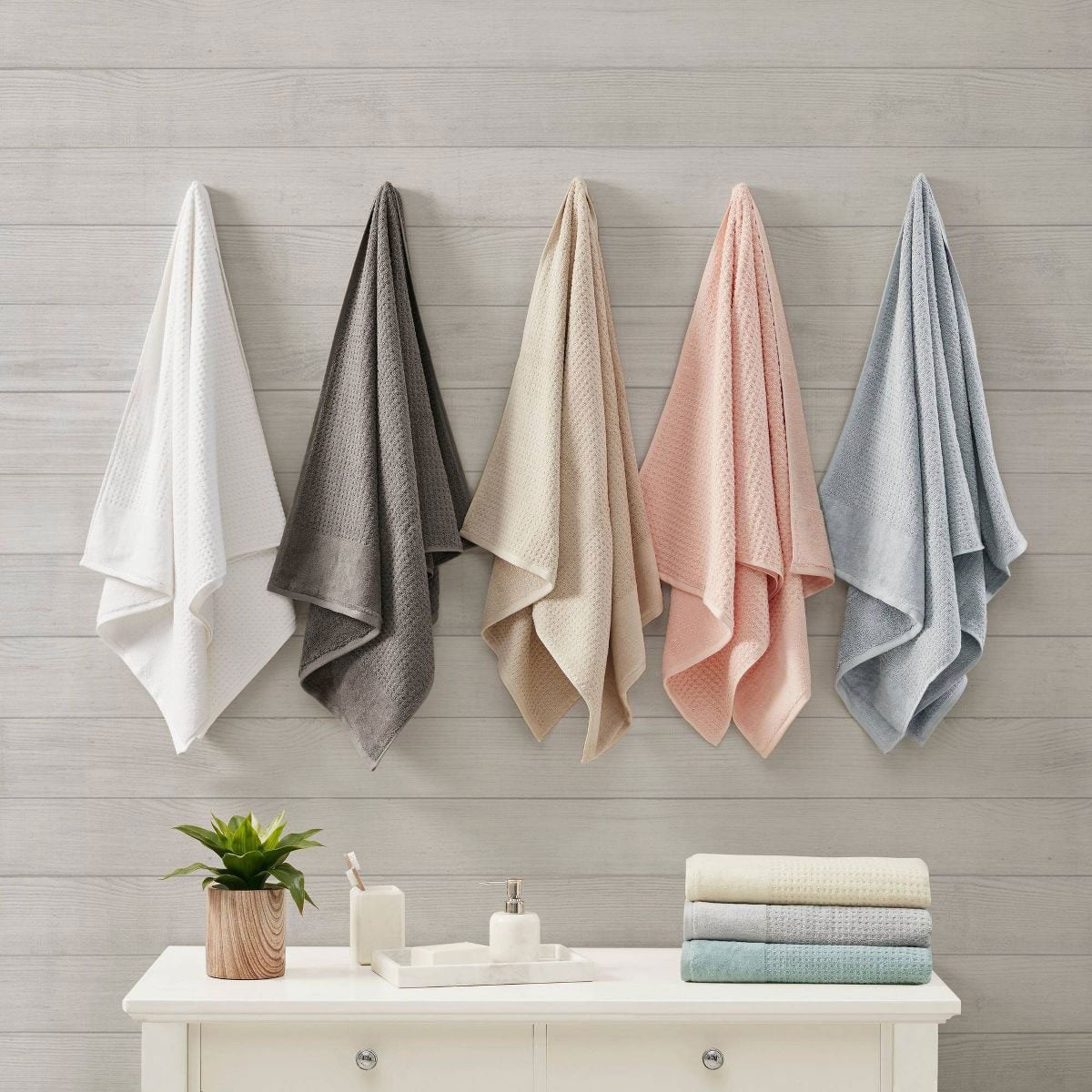 22 Products to Add to Your Housewarming Registry