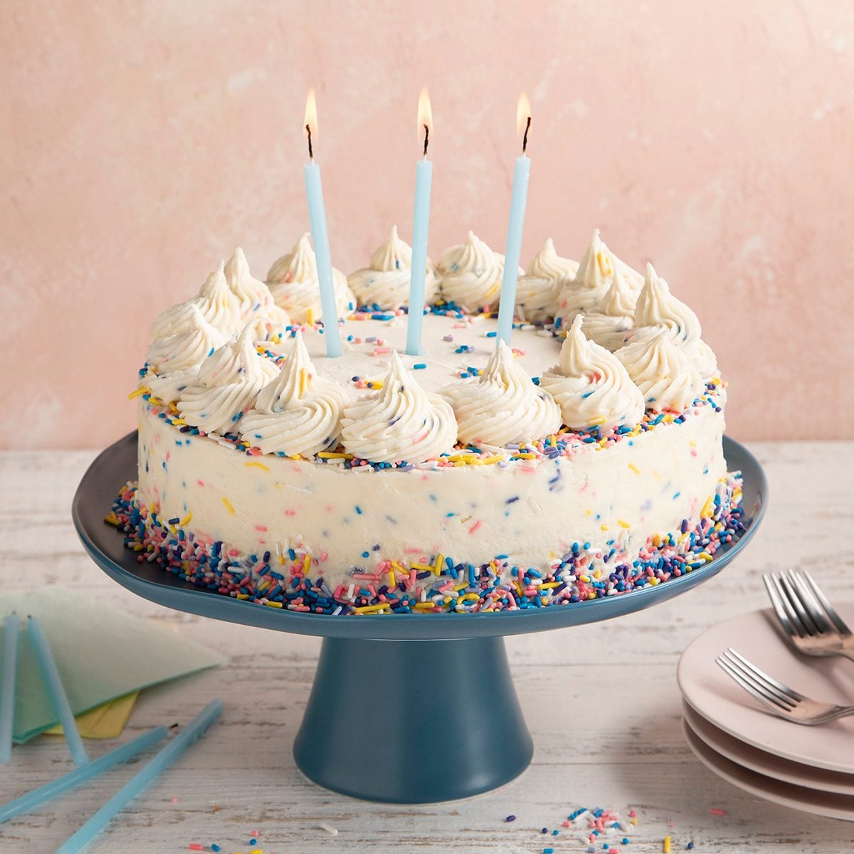Ght22 268207 St 01 24 Vanillabirthdaycake 7 Sq
