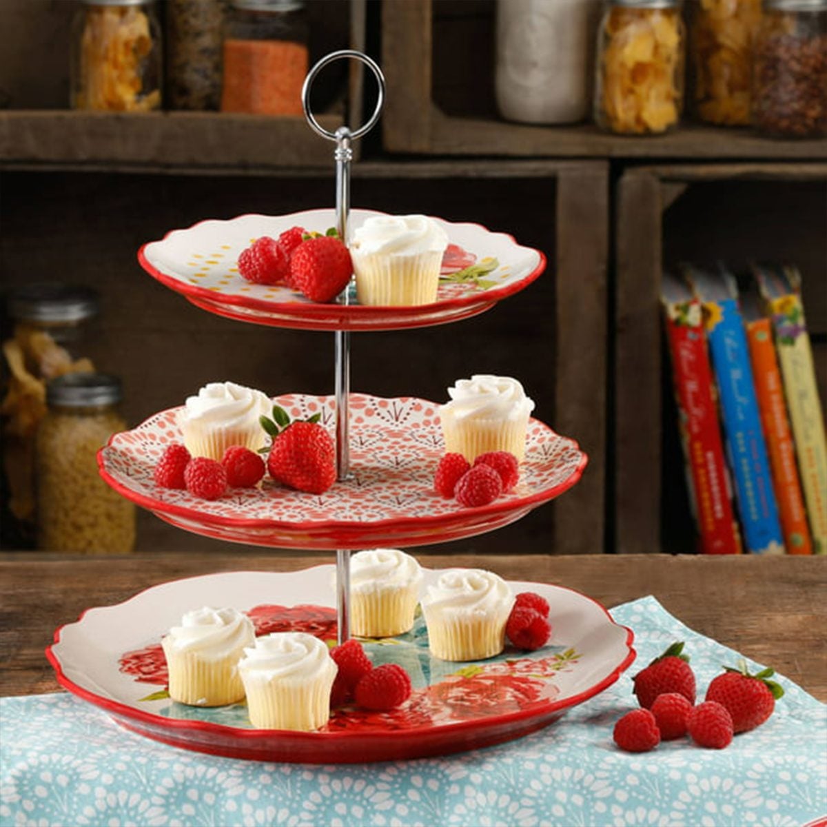 8 Pretty Pioneer Woman Dishes for Everyday Entertaining