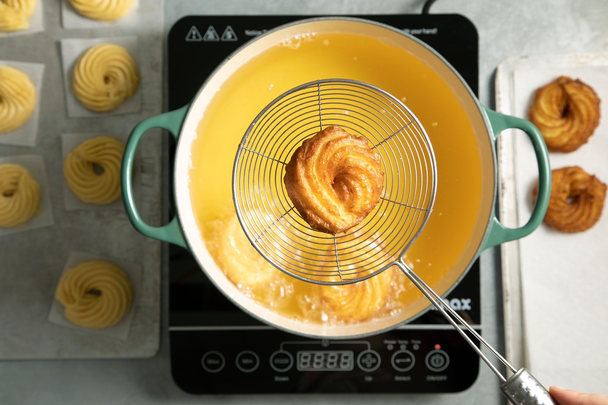 Fry the doughnuts