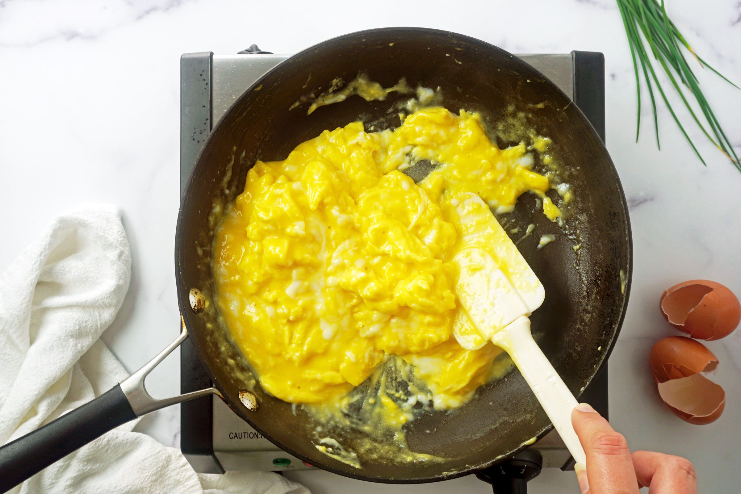 Gordon Ramsay Scrambled Eggs in a pan