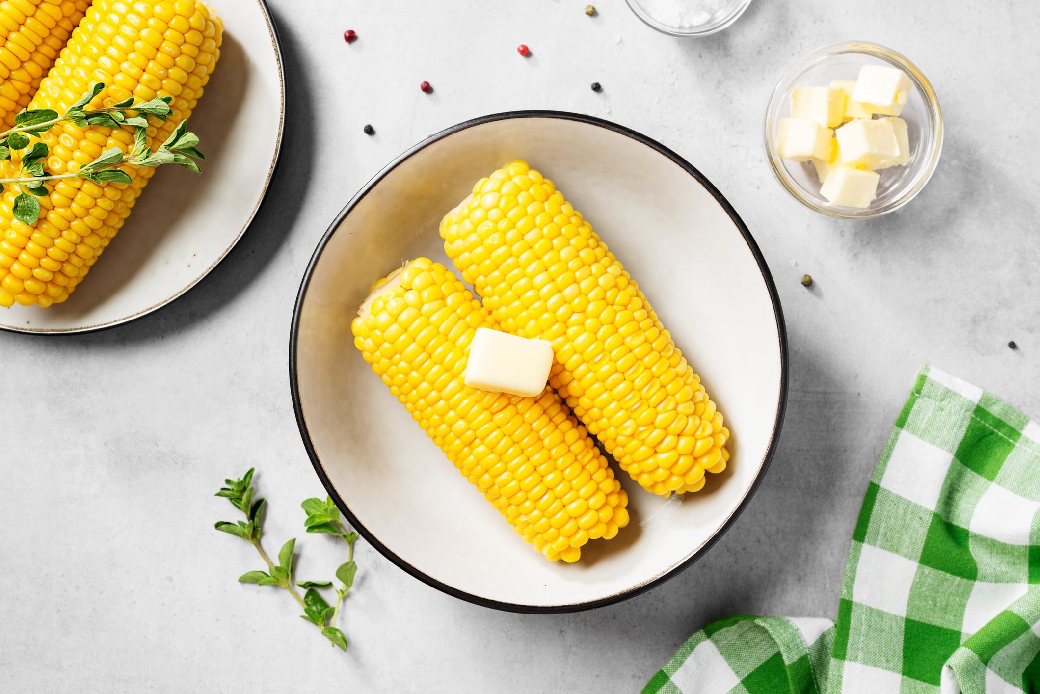 Cooked corn on the cob