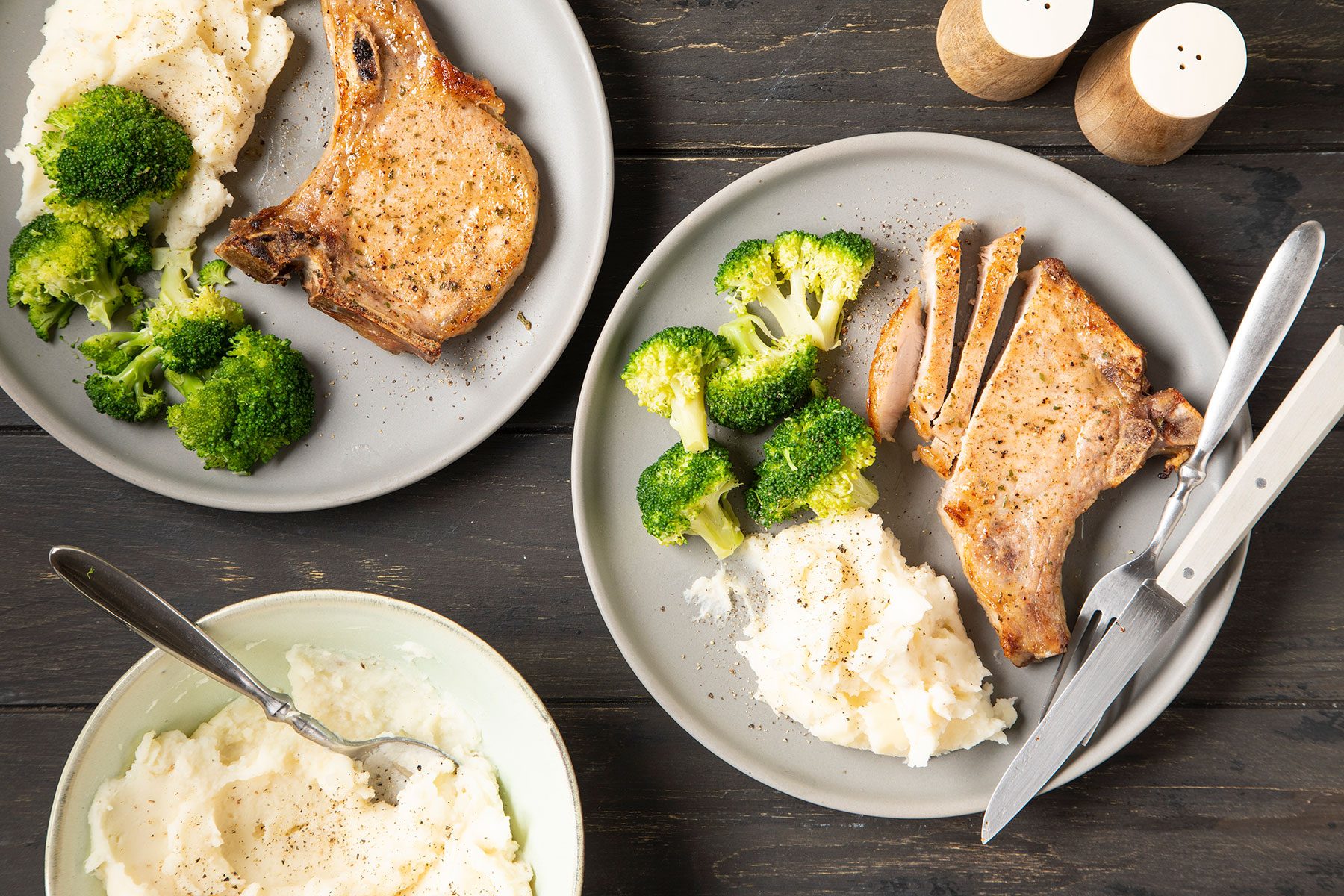 Ranch Pork Chops with Broccoli and Mashed Potato