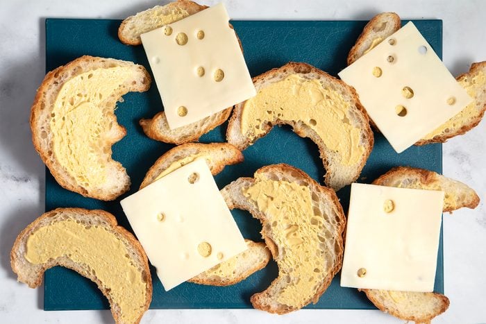 Cheese placed on Croissants slices