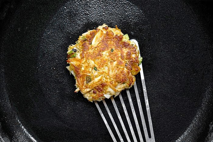 Classic Crab Cakes Tohvs24 10830 Mf 04 10 3