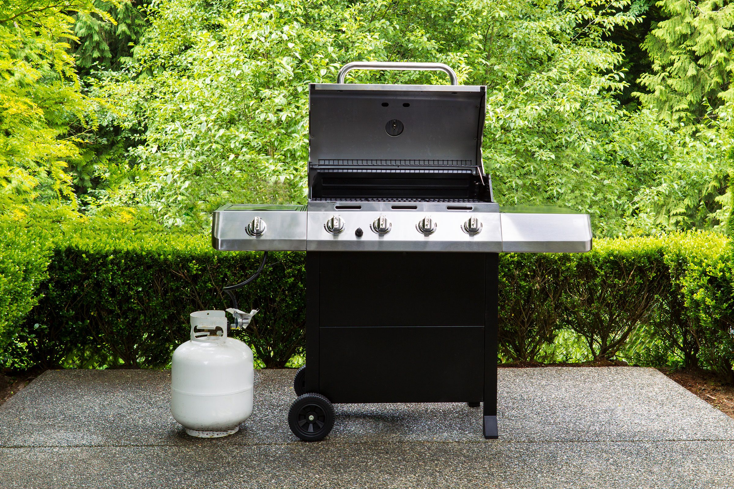 grill on concrete