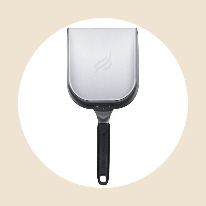 Griddle Scoop Ecomm Via Blackstoneproducts.com 