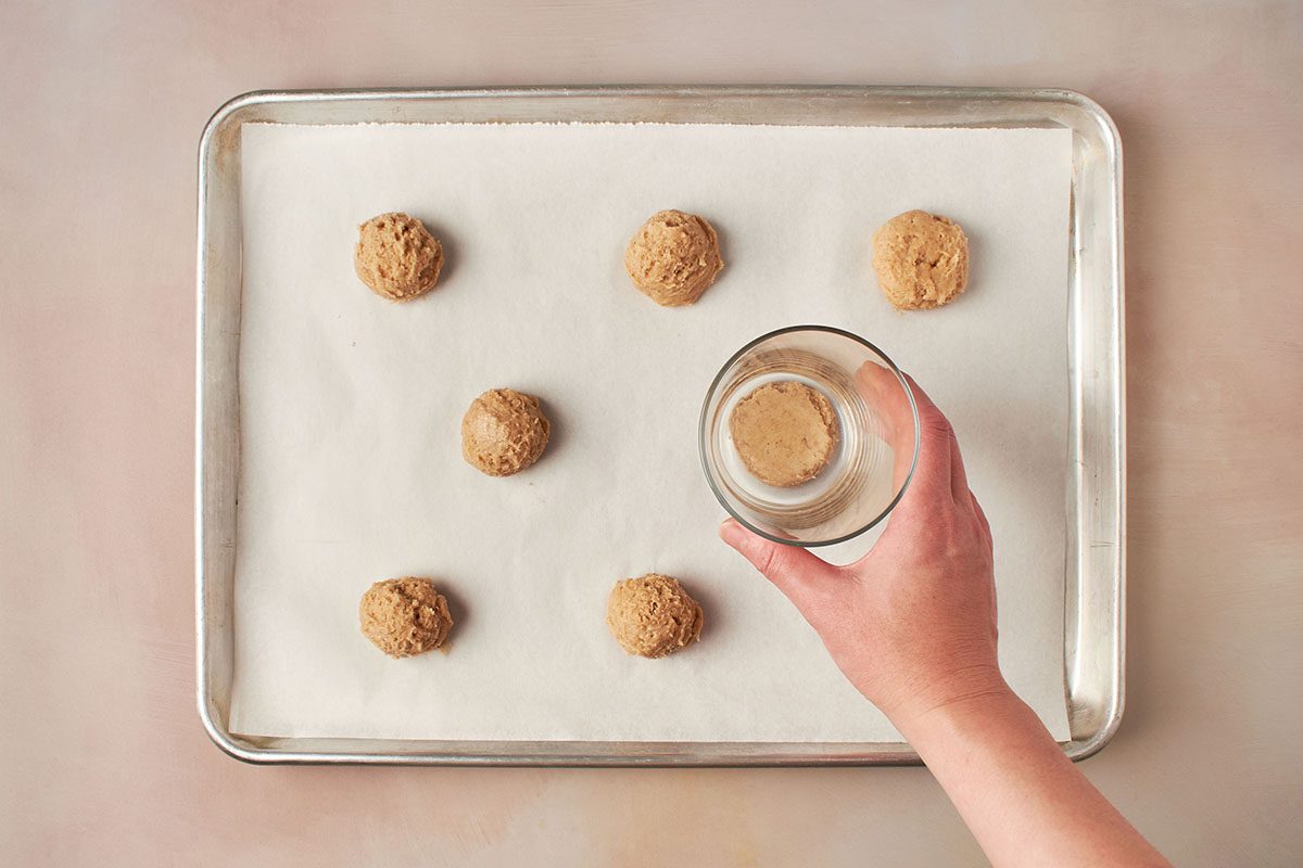 Shape cookies