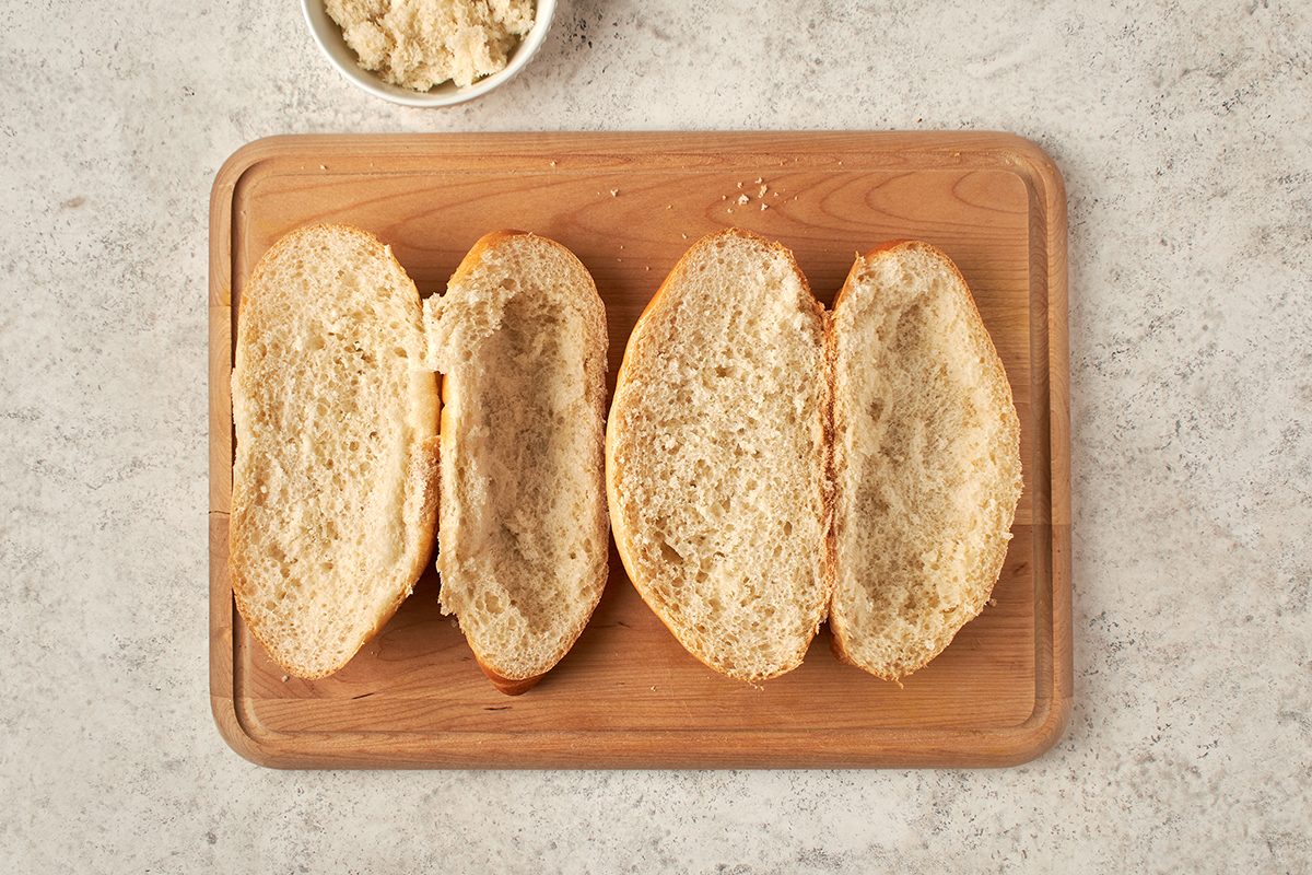 Prepare the buns