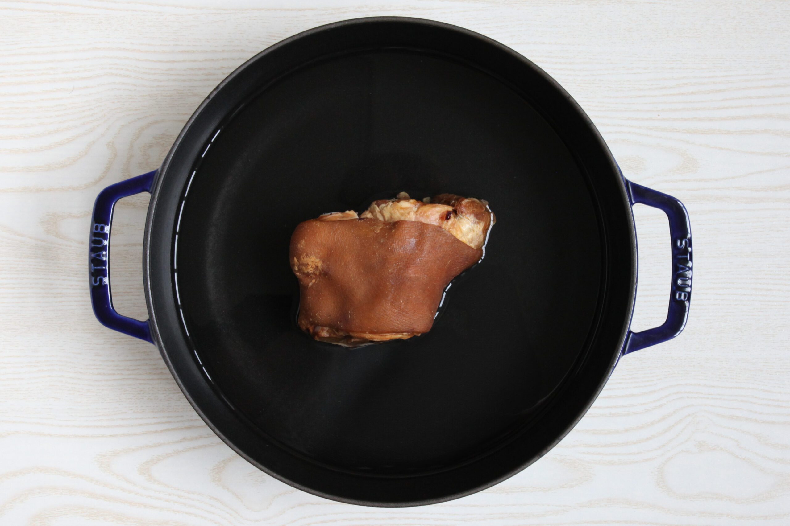 Simmering ham hock