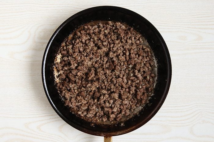 Cooking beef and aromatics