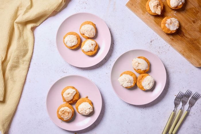 170555 Mini Pumpkin Cheesecakes