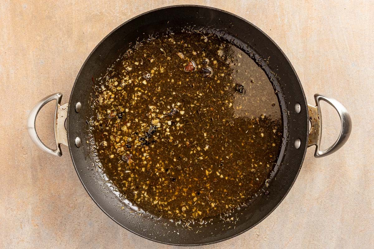 making gravy 