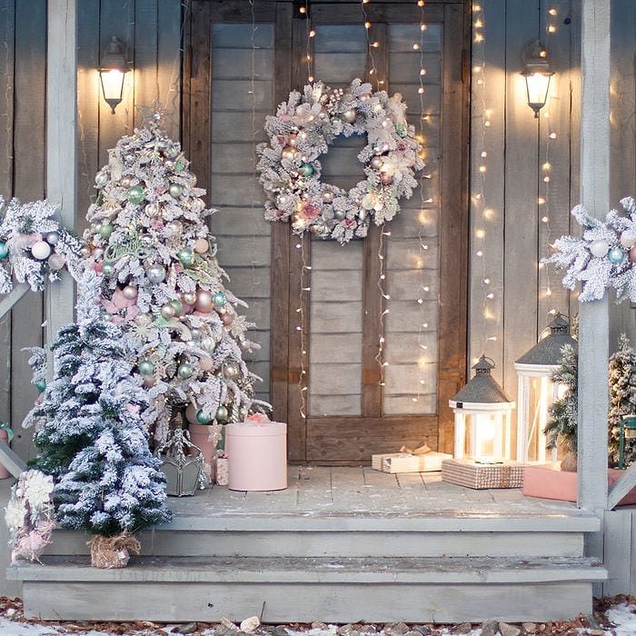 Shutterstock  1244801077 Christmas Decor 1