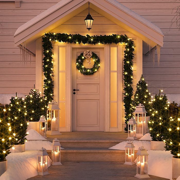 Shutterstock  748900312 Christmas 1