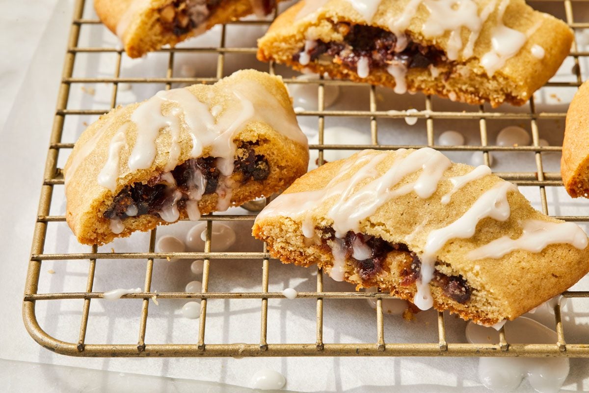 close up shot of Fig-Filled Cookies