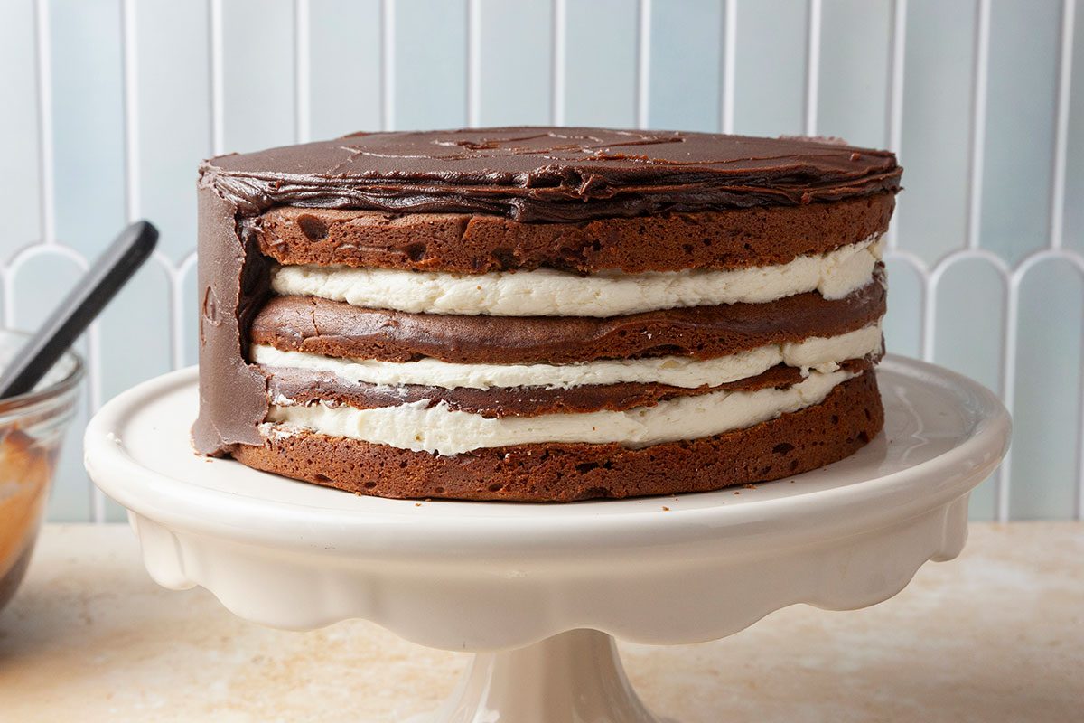 Ding Dong Cake 