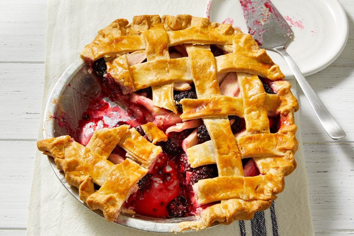 3/4th shot of Blackberry Apple Pie;