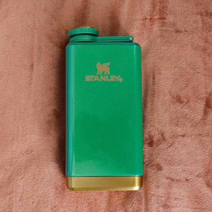 Toha25 Stanley Adventure Pre Party Flask Emily Way 02 Ssedit