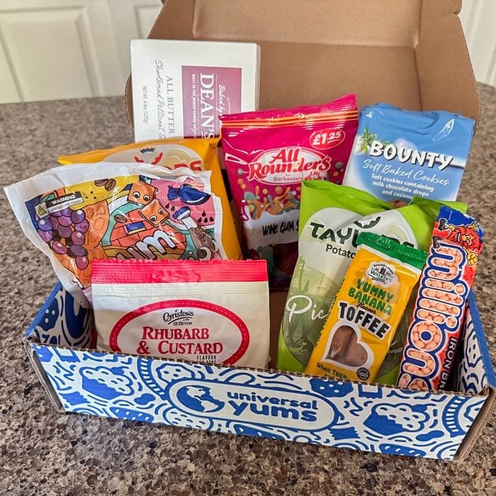 Universal Yums Snack Box