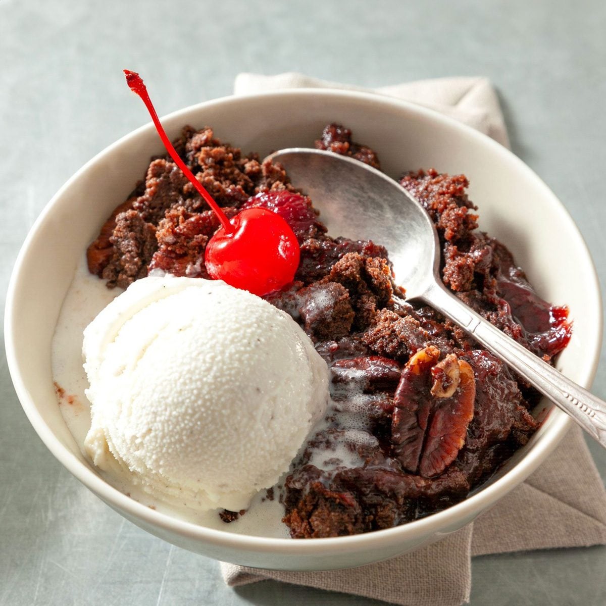 64 Recipes Using Cake Mix That Are Easy and Creative