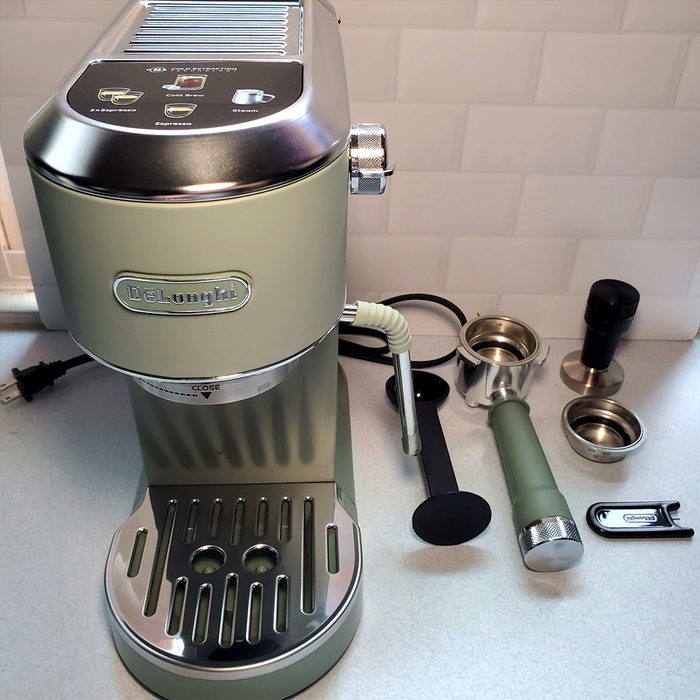 De Longhi Launches Compact, Affordable Espresso Maker