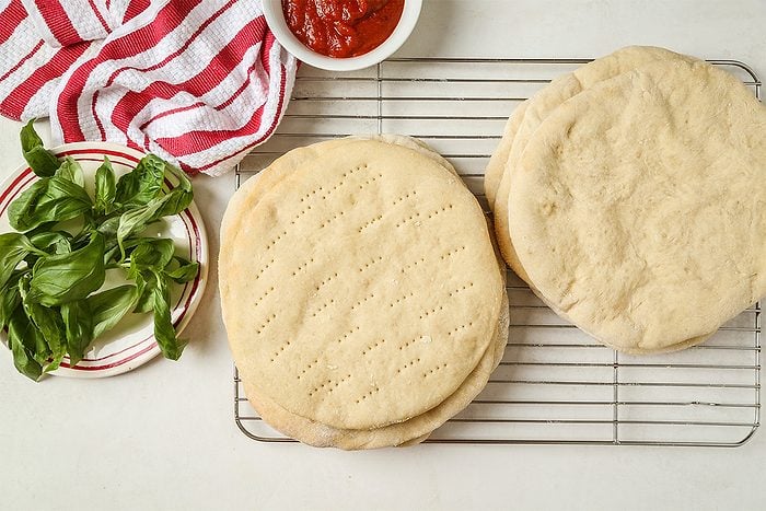 Personal Pizza Crust Tohd25 271789 Jonathanmelendez 05