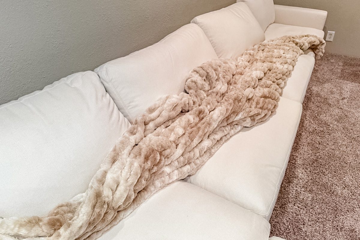 Lola Blanket