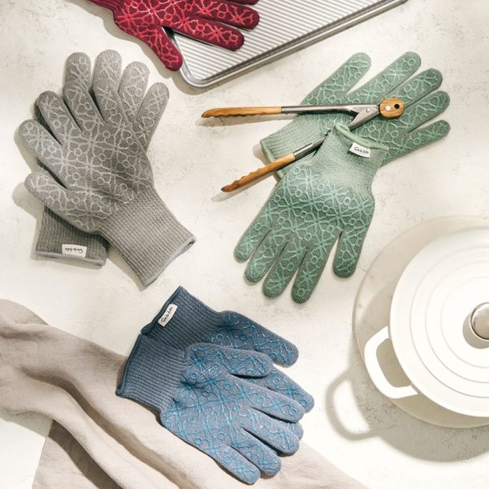 Best Christmas Gift Ideas For Her Smells Like Sur La Table Oven Gloves Merchant
